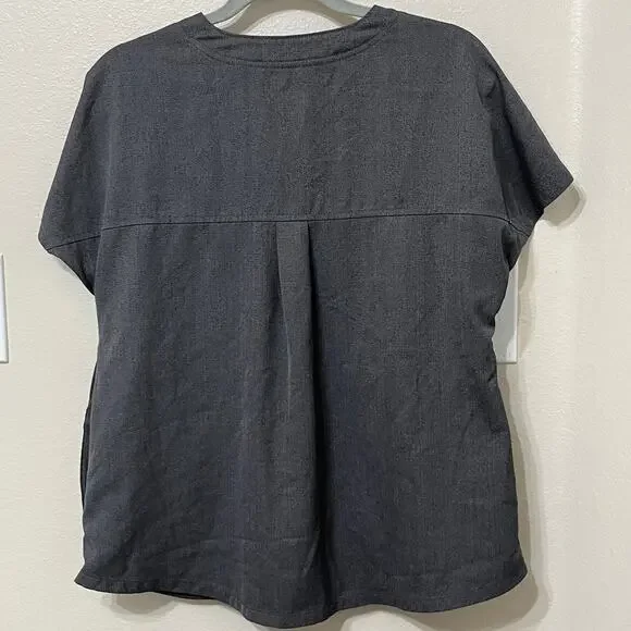 Cuddl Duds Women’s Uniform Scrub Top Sz Small Stretch Gray Side/Front Pockets‎ - Picture 2 of 5